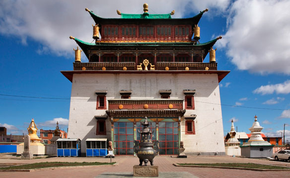 Temple of Boddhisattva Avalokiteshvara, Gandantegchinlen Monastery, Ulaanbaatar, Mongolia